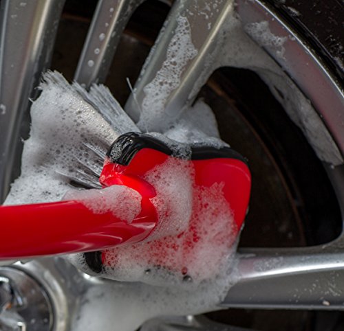 Mothers Wheel & Tire Brush